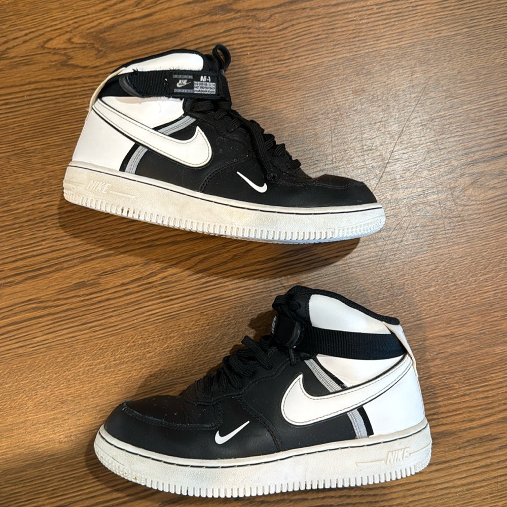 Nike Air Force 1 Black and white AF1 high tops youth 3